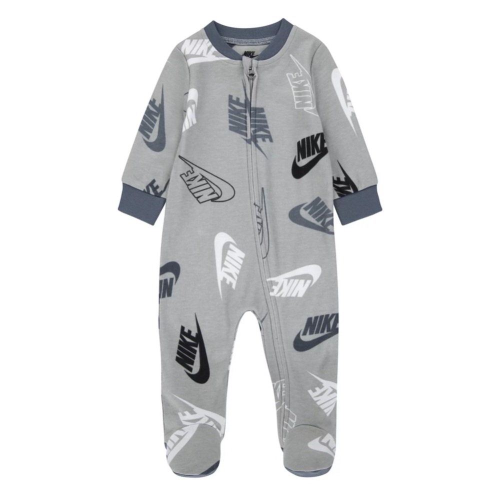New with tags BABY NIKE LOGO ZIP FOOTED SLEEP & PLAY PAJAMAS GRAY. Logo on foot